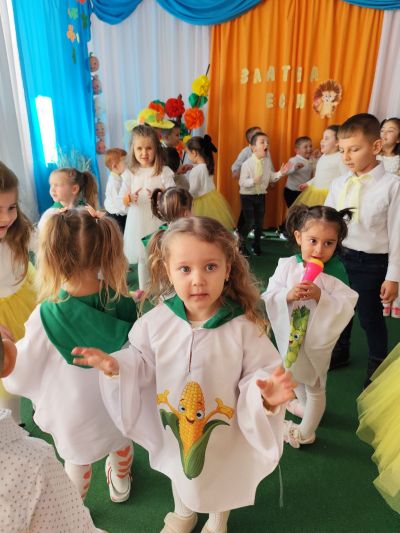Златна есен - ДГ Славейче - Широко поле