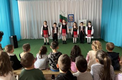 Поклон, Апостоле ! - ДГ Славейче - Широко поле